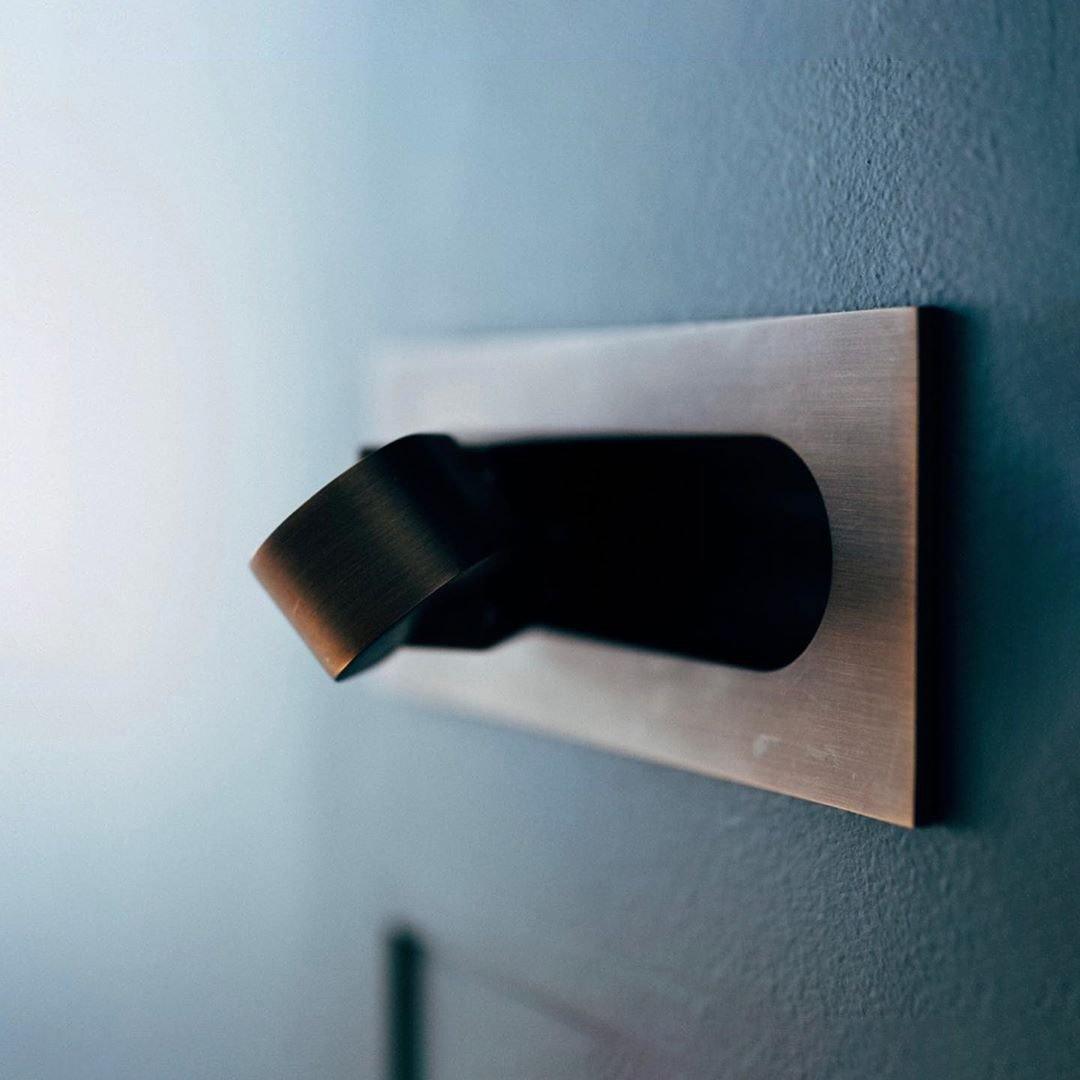 Modern LED Bedside Reading Light - Vakkerlight