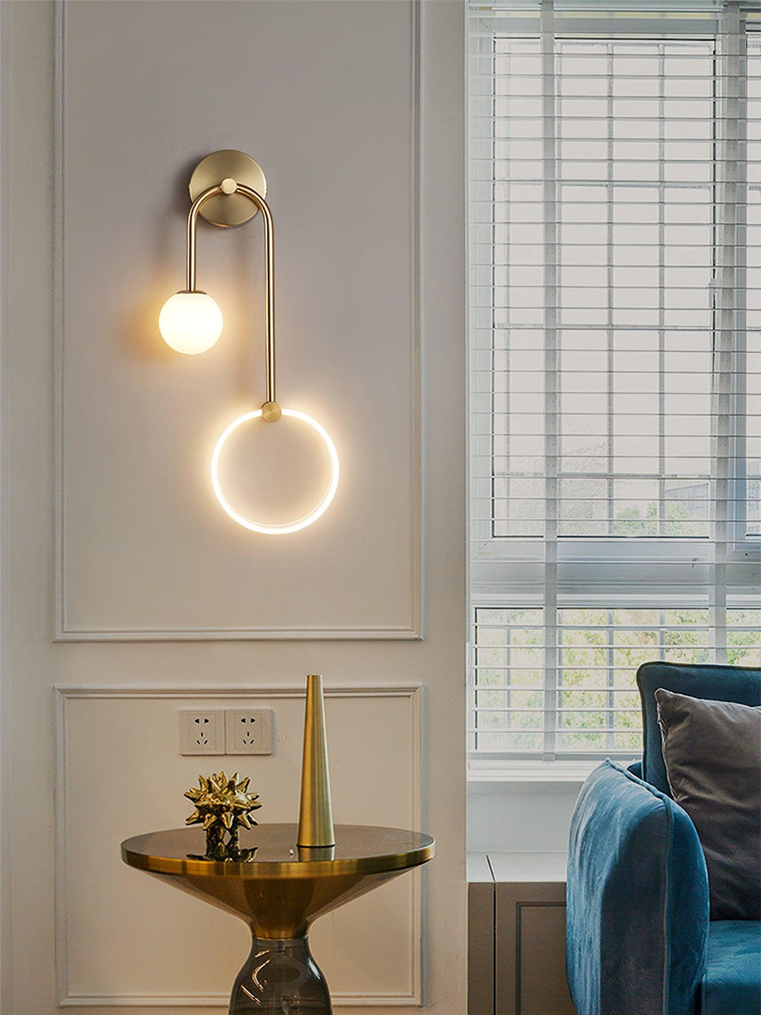 Ferra LED Wall Light - Vakkerlight