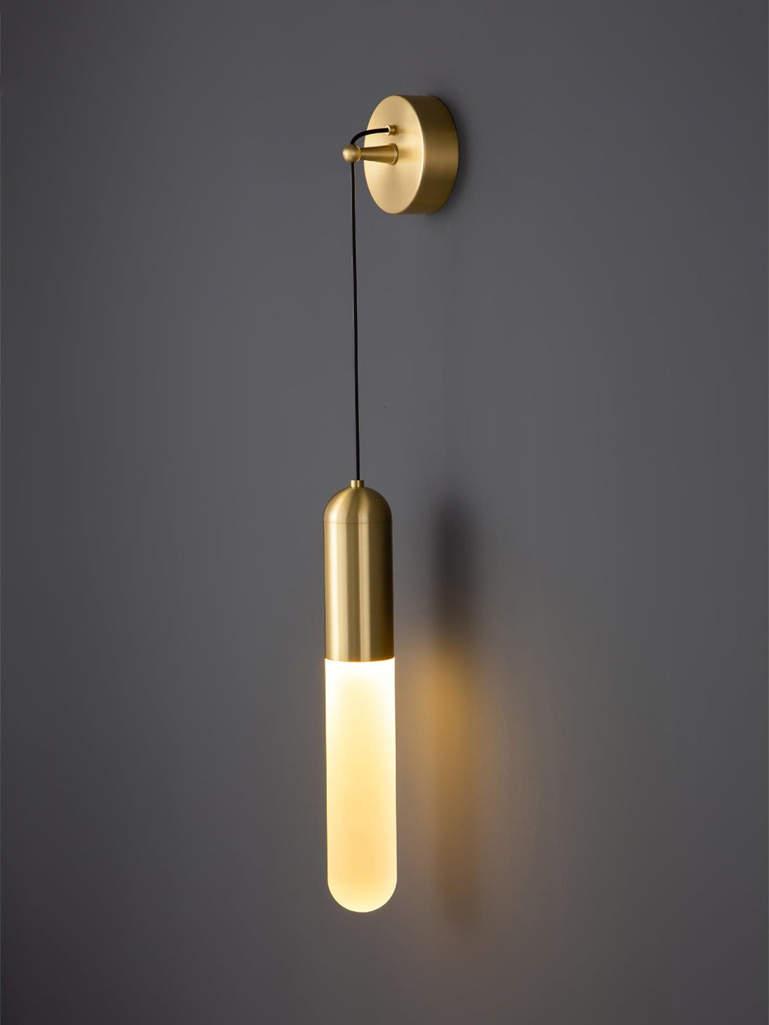 Flume Wall Light - Vakkerlight