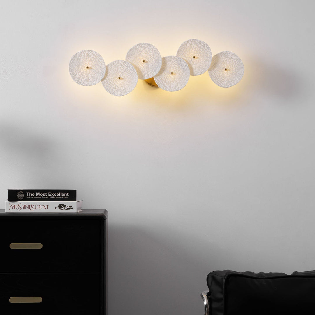 Lotus Petal Wall Lamp - Vakkerlight