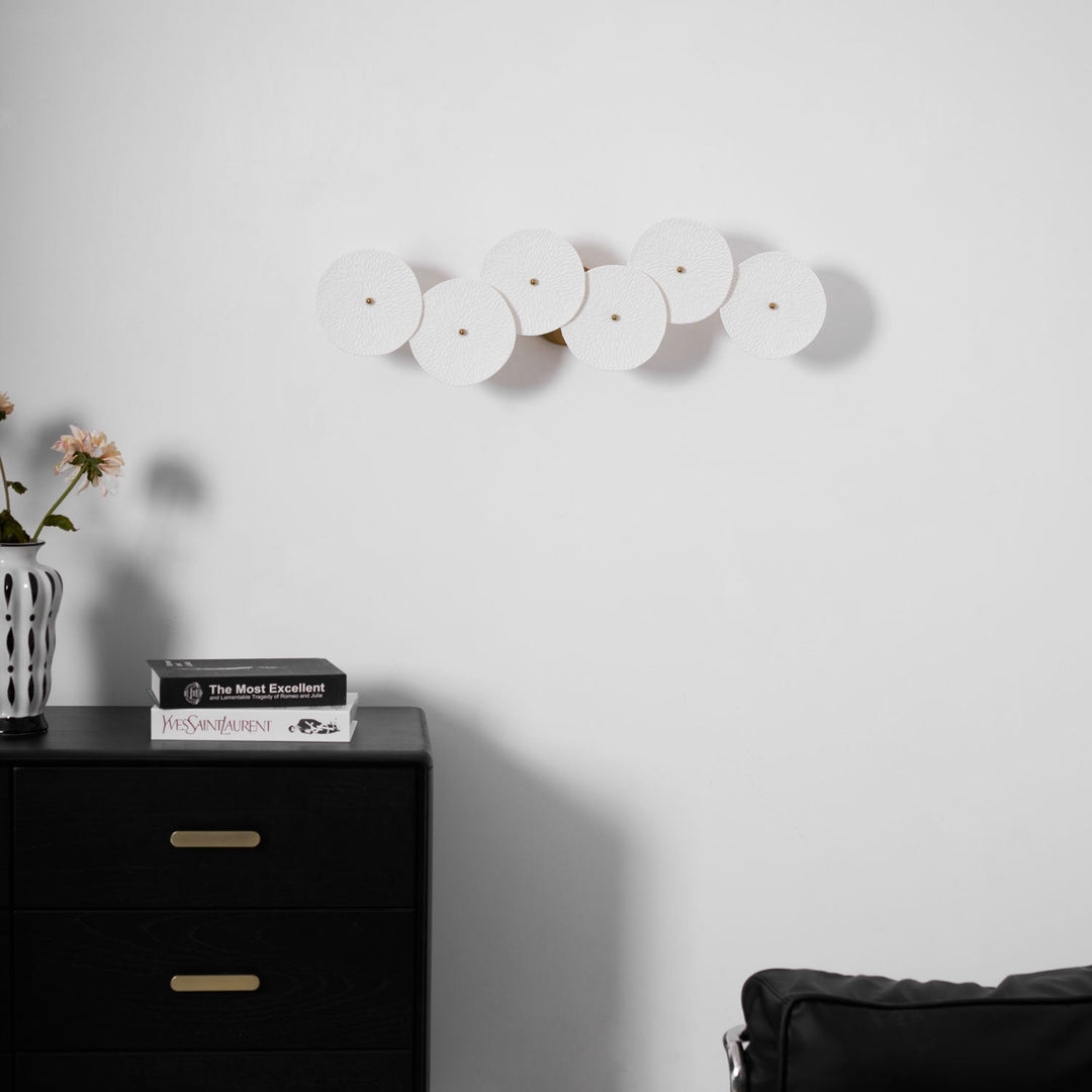 Lotus Petal Wall Lamp - Vakkerlight