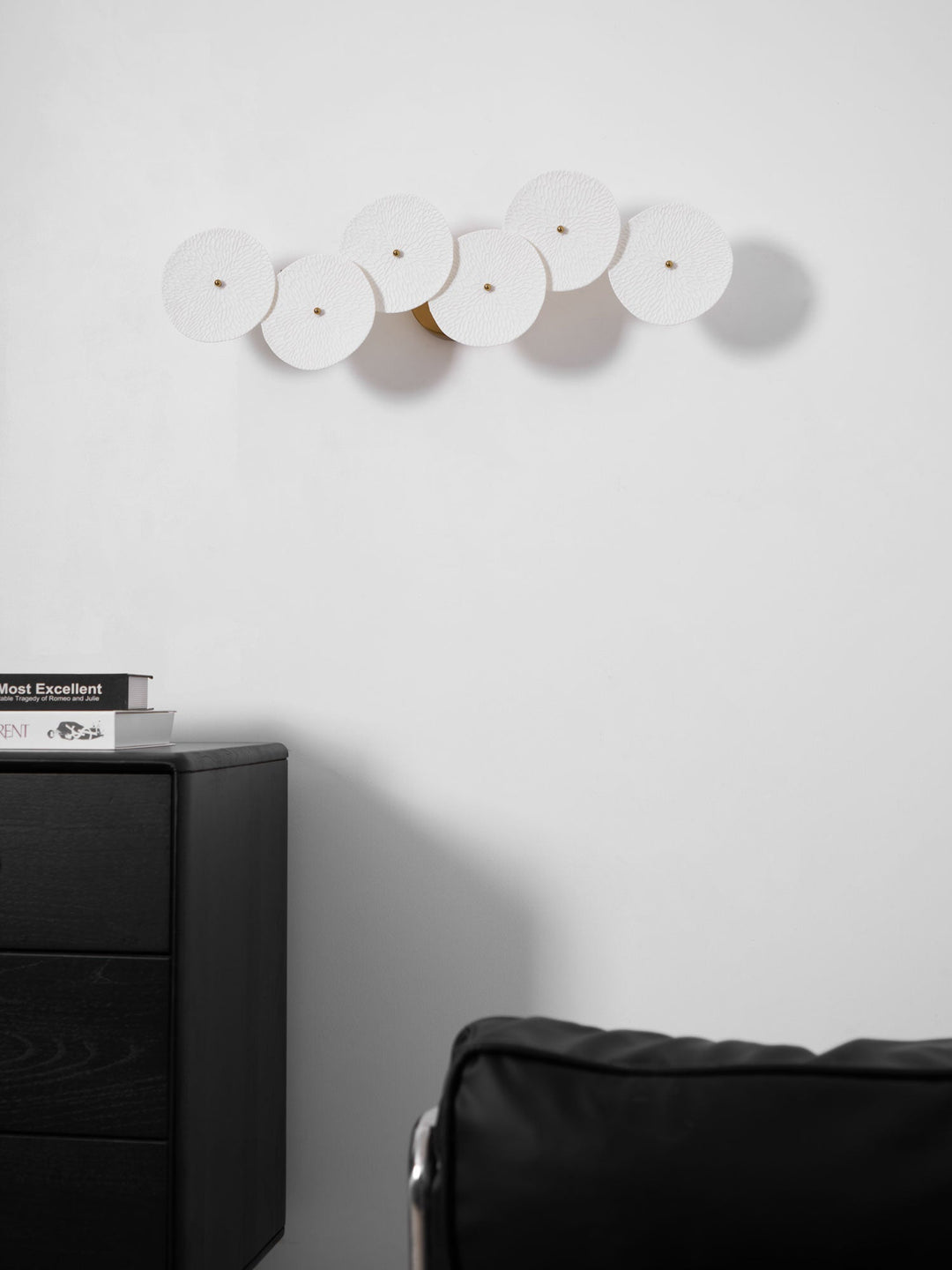 Lotus Petal Wall Lamp - Vakkerlight