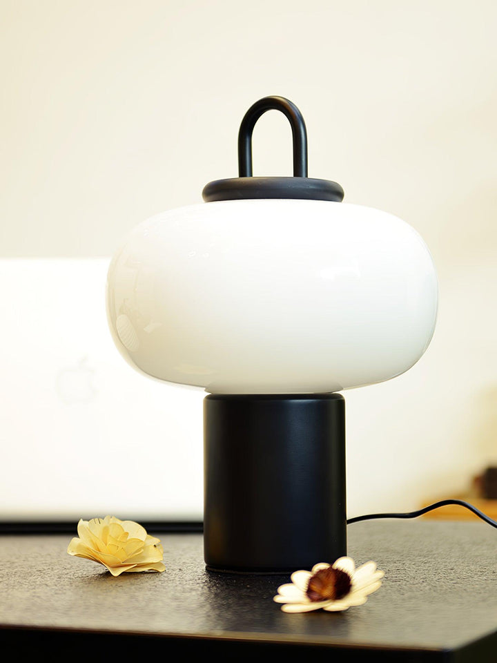 Nox Table Lamp - Vakkerlight