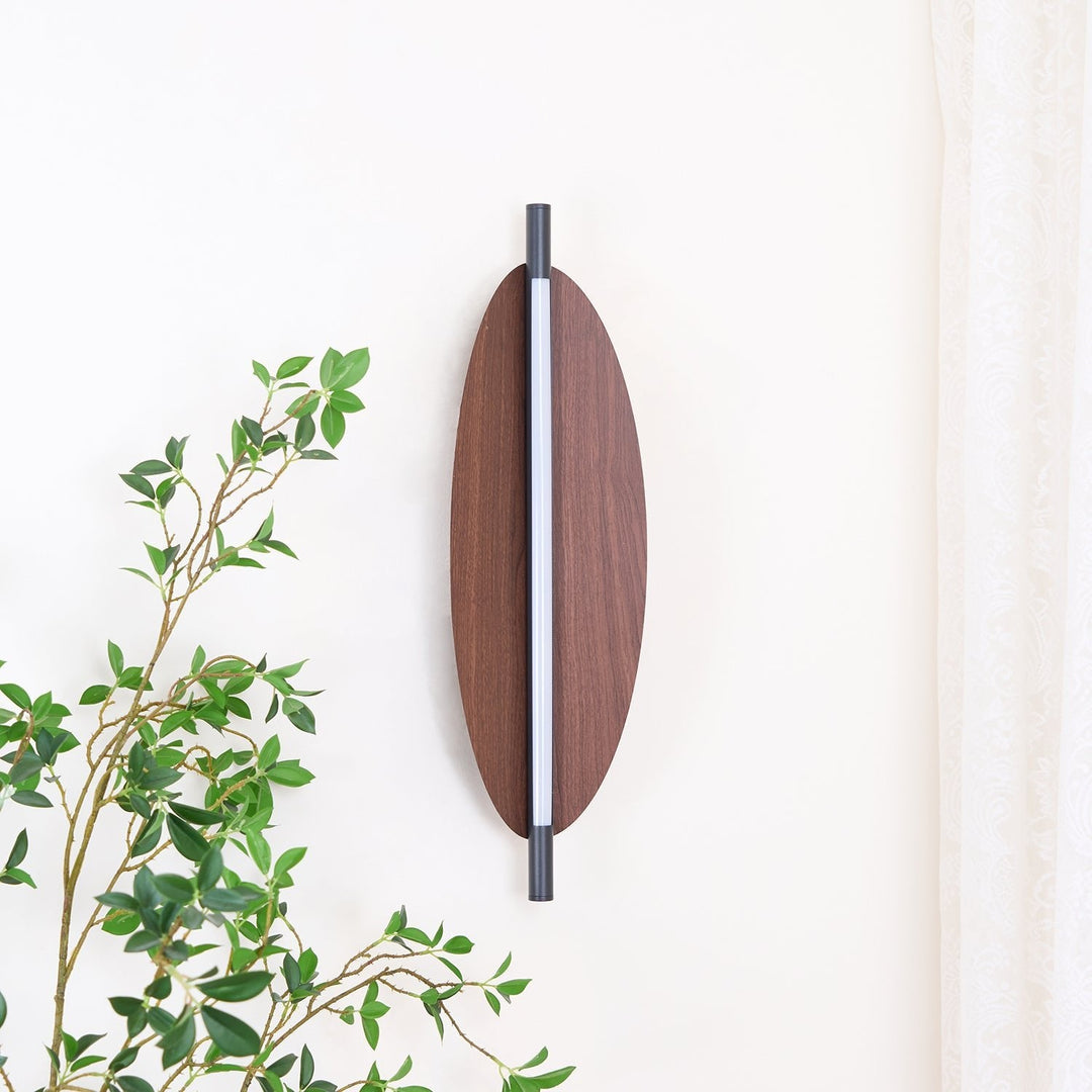 Sleek Board Sconce - Vakkerlight