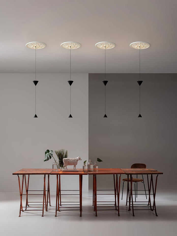 Stralunata Pendant Lamp - Vakkerlight