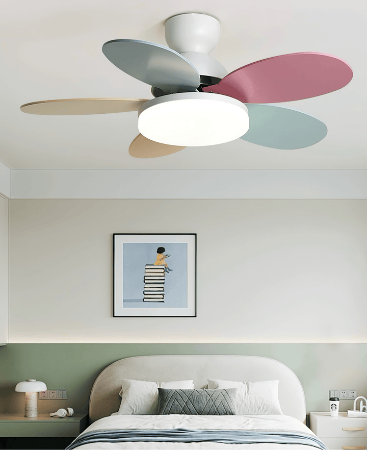 Petalo Ceiling Fan Light - Vakkerlight