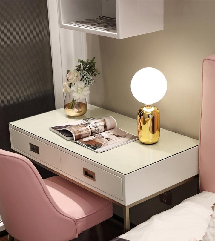 Kade Table Lamp - Vakkerlight