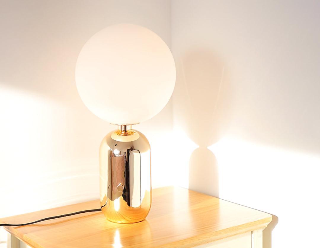 Kade Table Lamp - Vakkerlight