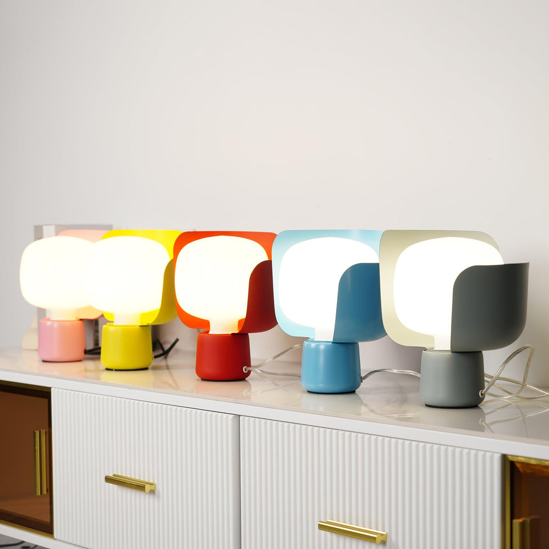 Blom Table Lamp - Vakkerlight