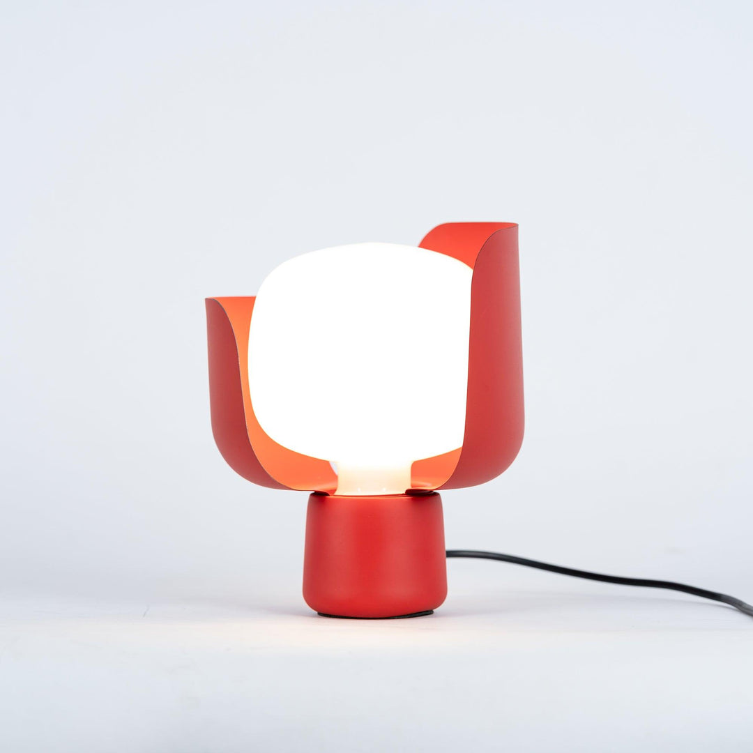 Blom Table Lamp - Vakkerlight