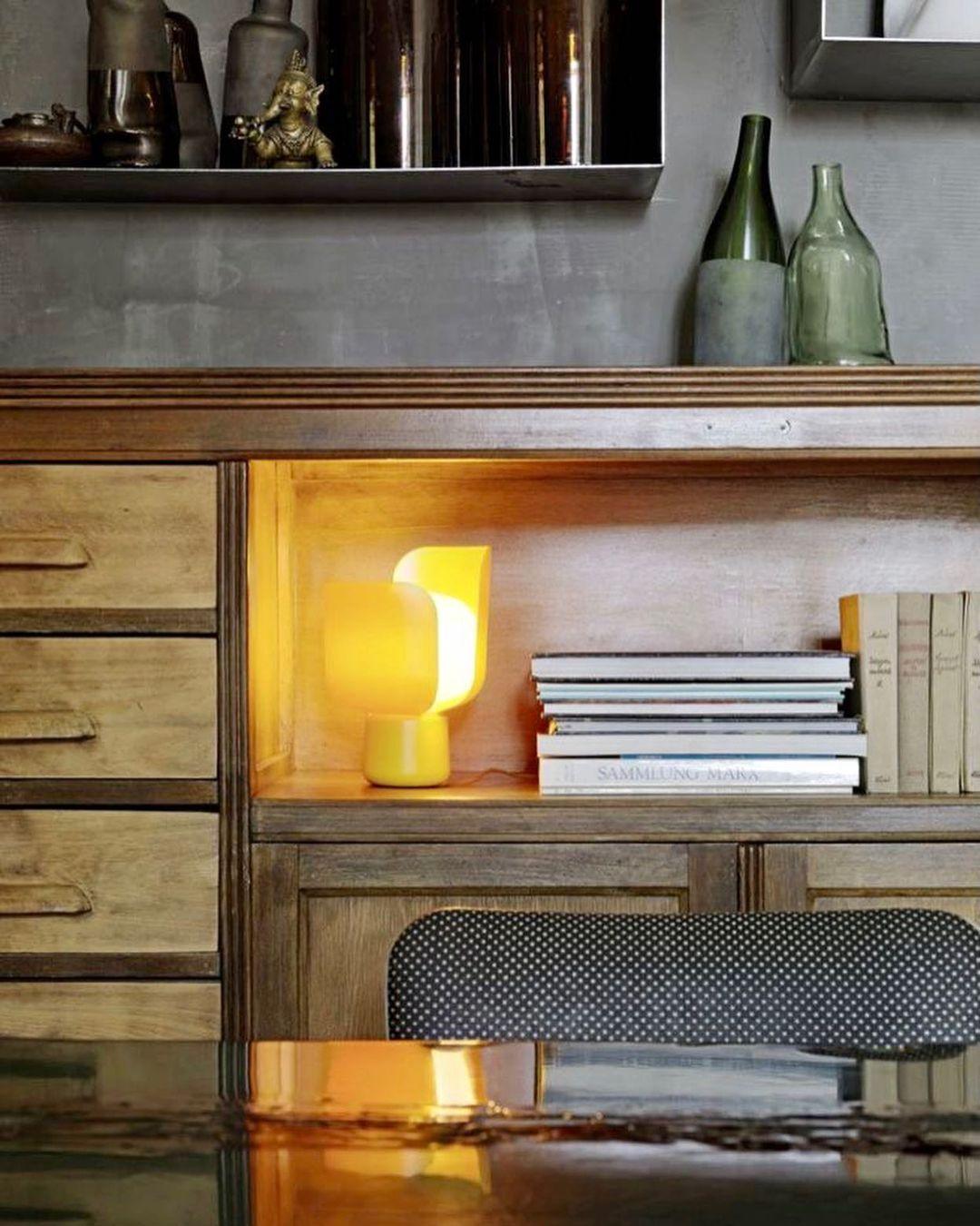 Blom Table Lamp - Vakkerlight