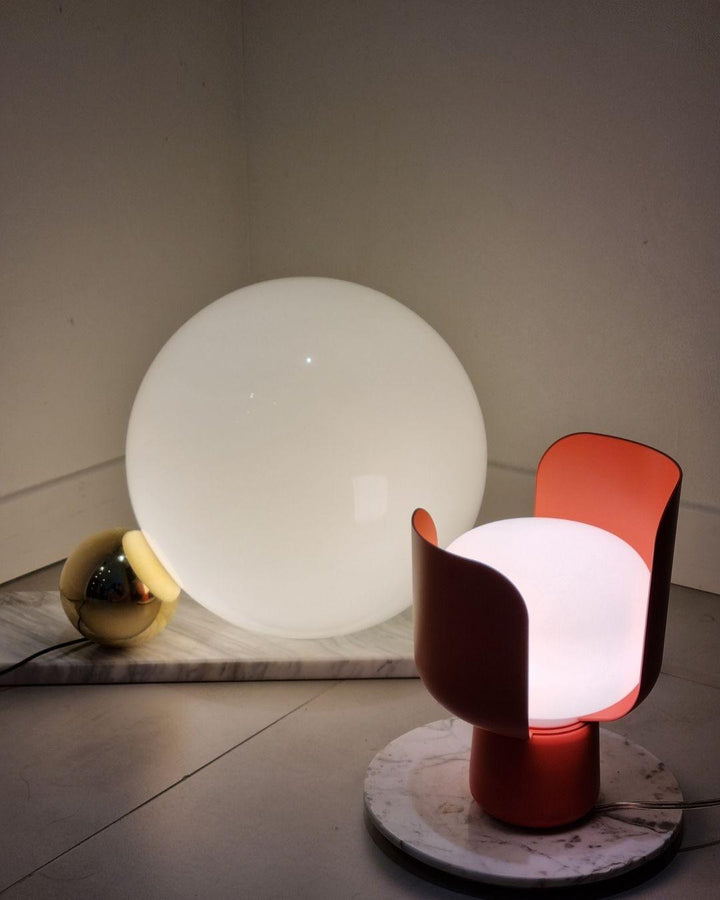 Blom Table Lamp - Vakkerlight