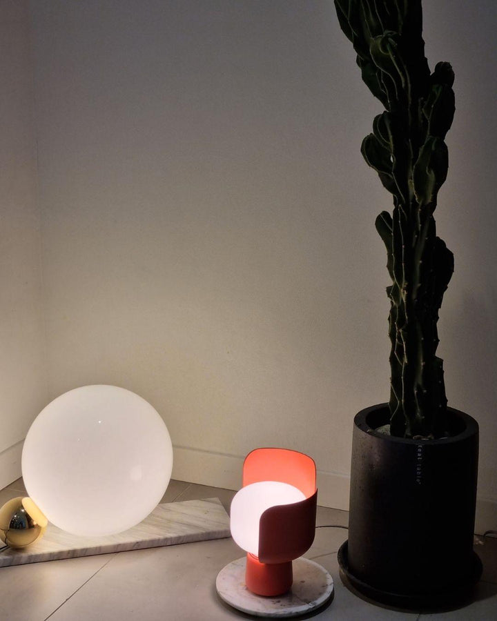 Blom Table Lamp - Vakkerlight