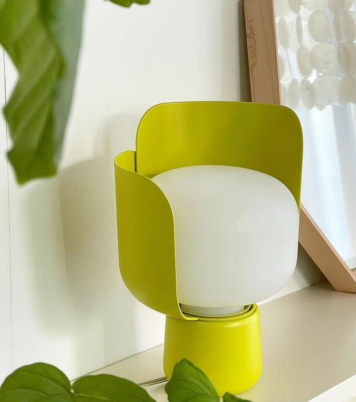 Blom Table Lamp - Vakkerlight