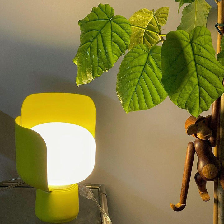 Blom Table Lamp - Vakkerlight