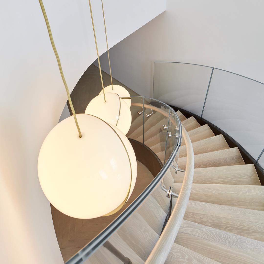 Crescent Pendant Lamp - Vakkerlight