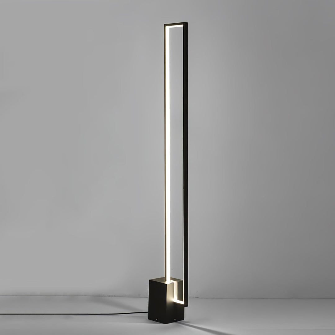 Edge Floor Lamp - Vakkerlight