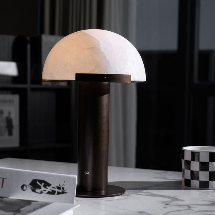 Elegance Alabaster Table Lamp - Vakkerlight