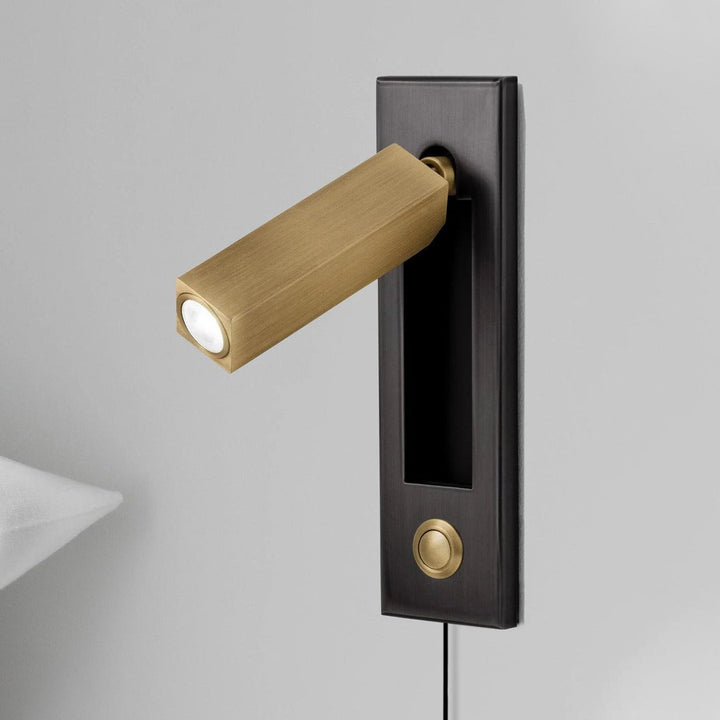 Embedded Bedside Plug - in Sconce - Vakkerlight