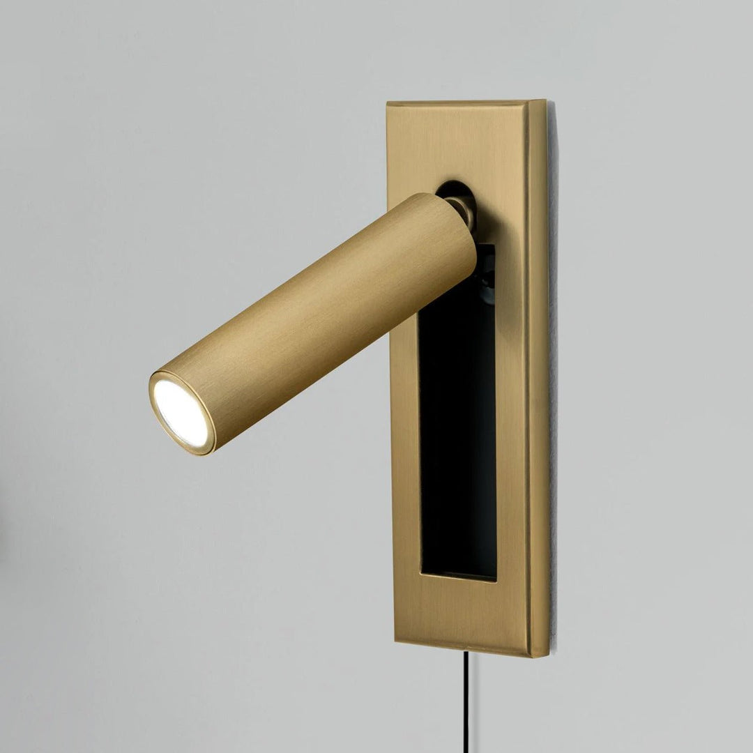 Embedded Bedside Plug - in Sconce - Vakkerlight
