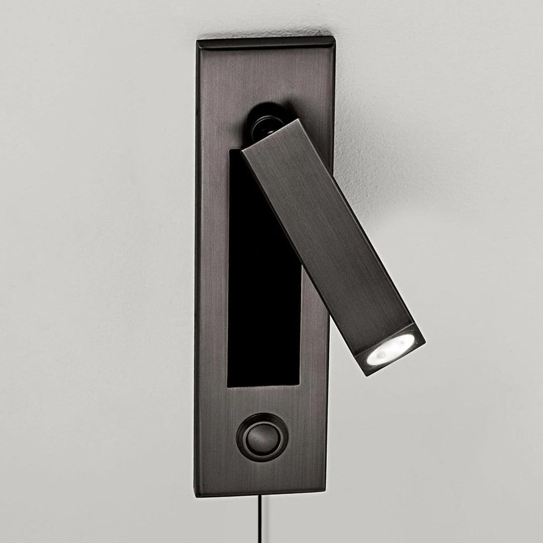 Embedded Bedside Plug - in Sconce - Vakkerlight