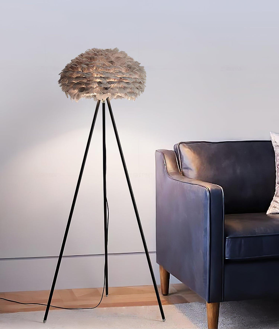 Eos Feather Floor Lamp - Vakkerlight