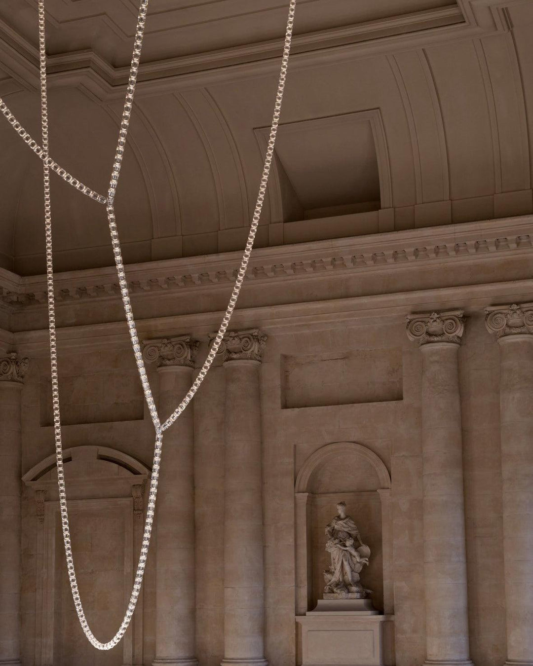 Gabriel Gold Chandelier - Vakkerlight
