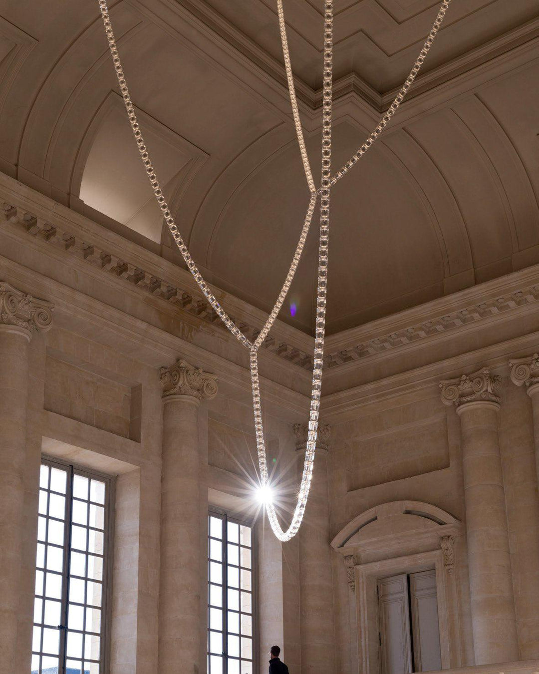 Gabriel Gold Chandelier - Vakkerlight