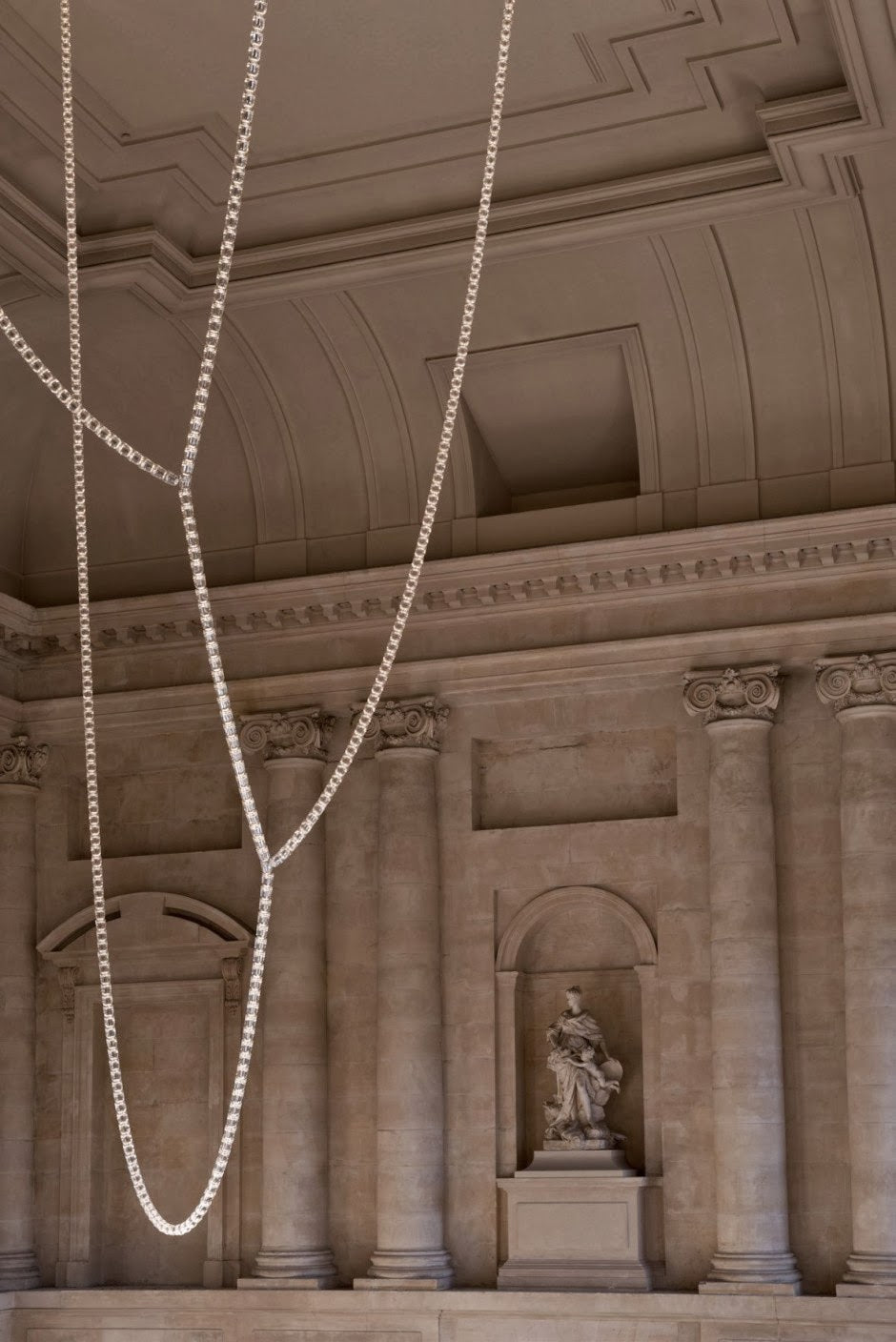 Gabriel Gold Chandelier - Vakkerlight