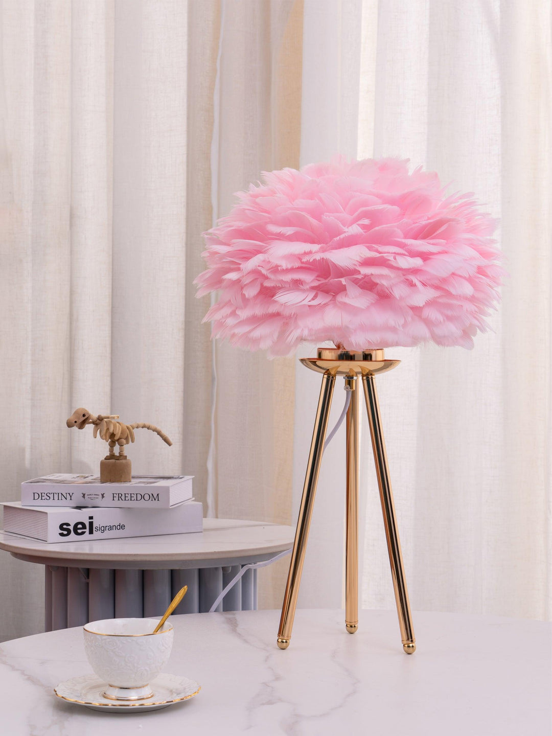 Goose Feather Table Lamp - Vakkerlight