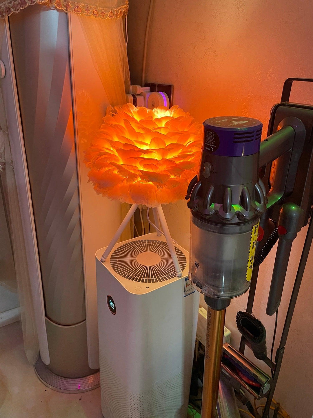 Goose Feather Table Lamp - Vakkerlight