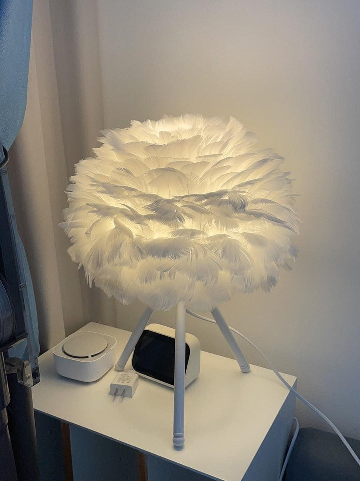 Goose Feather Table Lamp - Vakkerlight