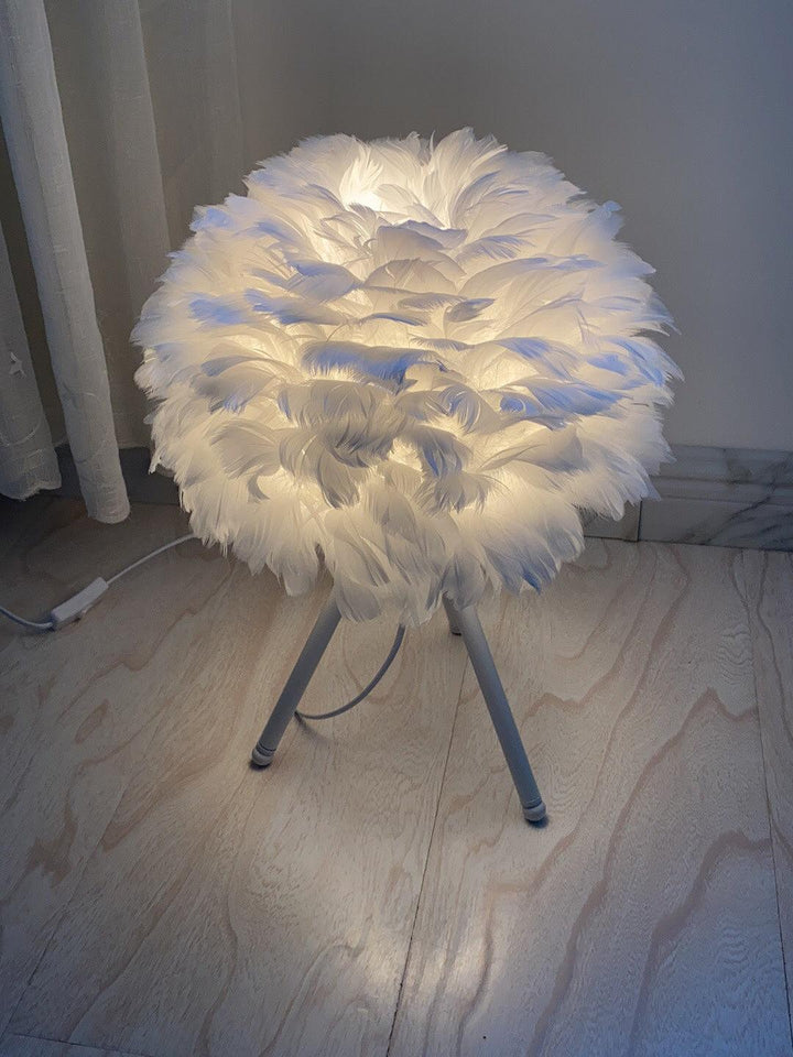 Goose Feather Table Lamp - Vakkerlight