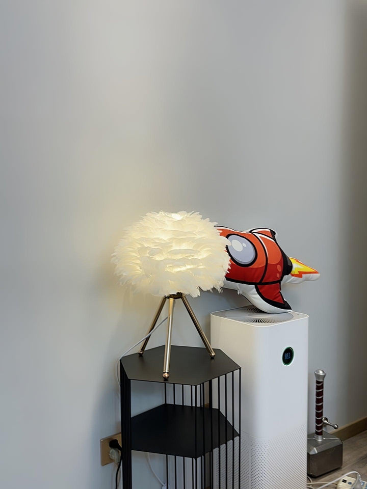 Goose Feather Table Lamp - Vakkerlight