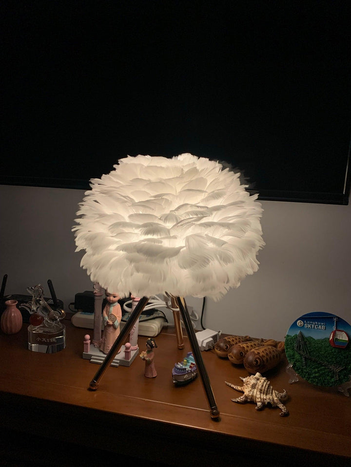 Goose Feather Table Lamp - Vakkerlight