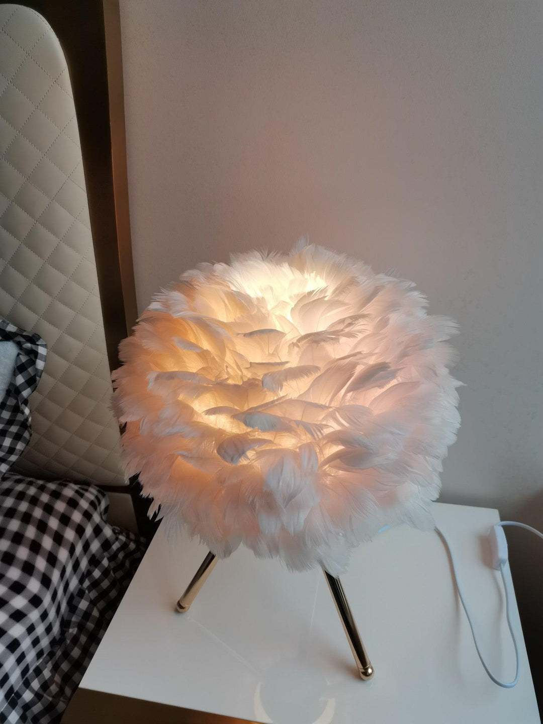 Goose Feather Table Lamp - Vakkerlight