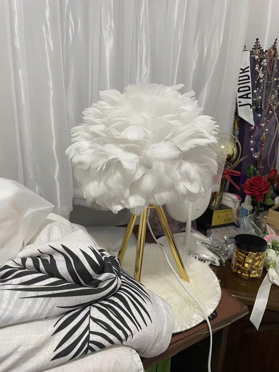 Goose Feather Table Lamp - Vakkerlight