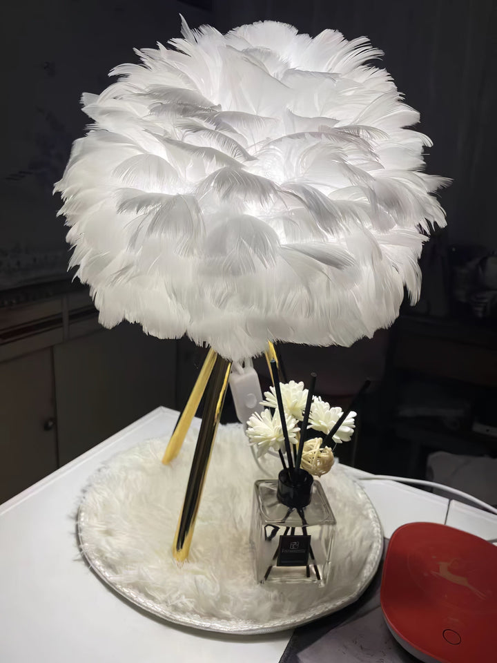 Goose Feather Table Lamp - Vakkerlight