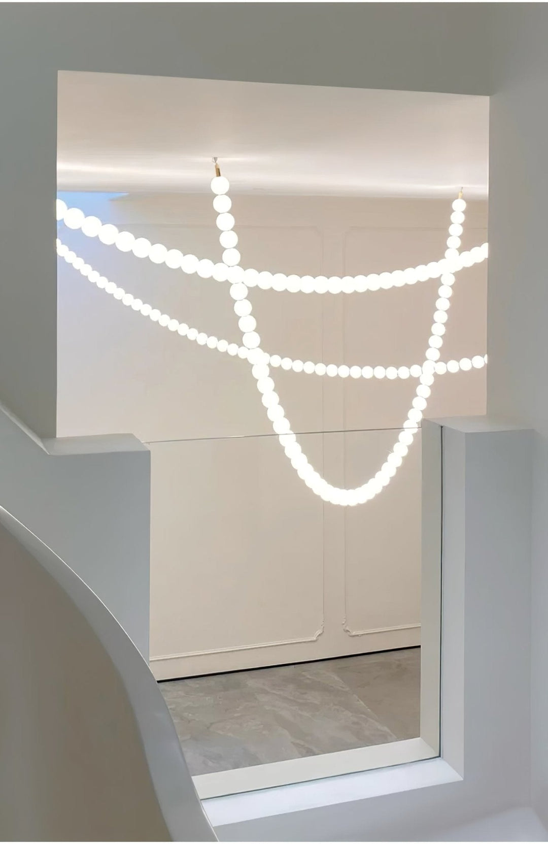 Halti Necklace Acrylic Chandelier - Vakkerlight