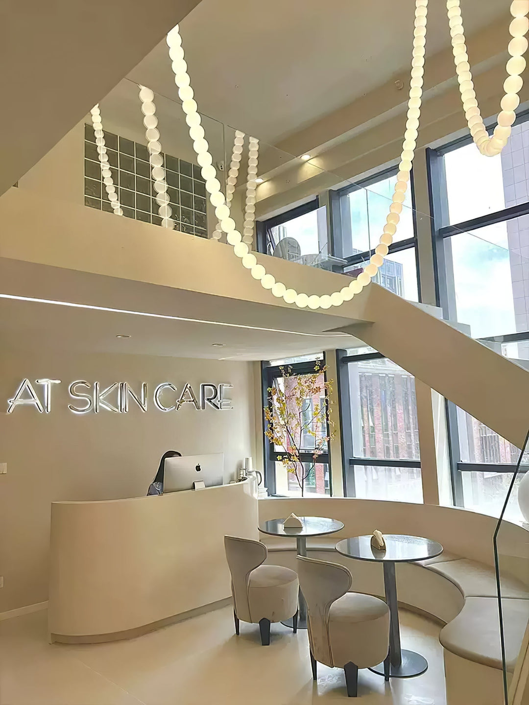 Halti Necklace Acrylic Chandelier - Vakkerlight