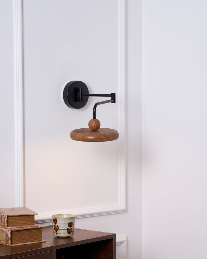 Karlin Wall Light