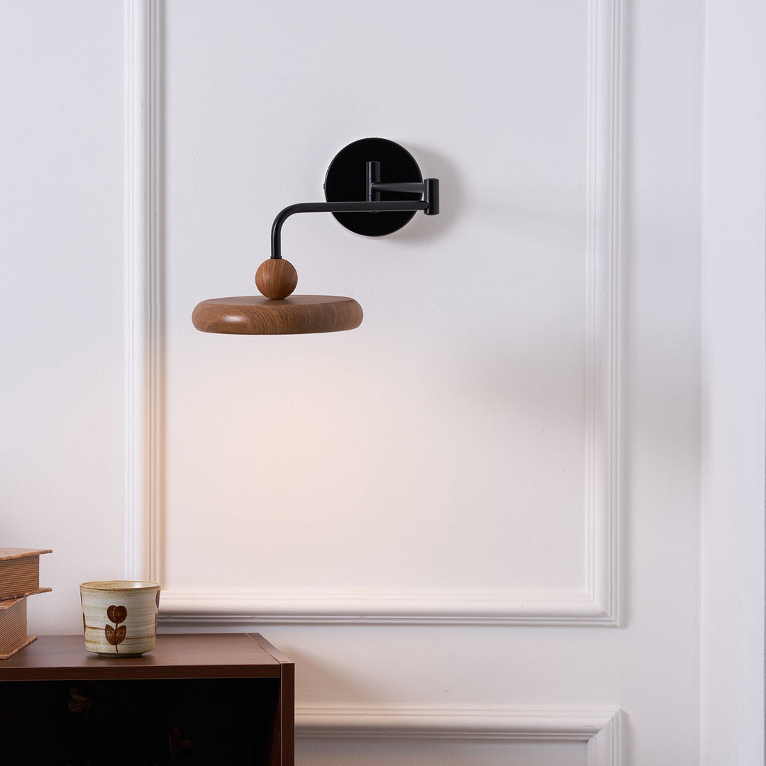 Karlin Wall Light