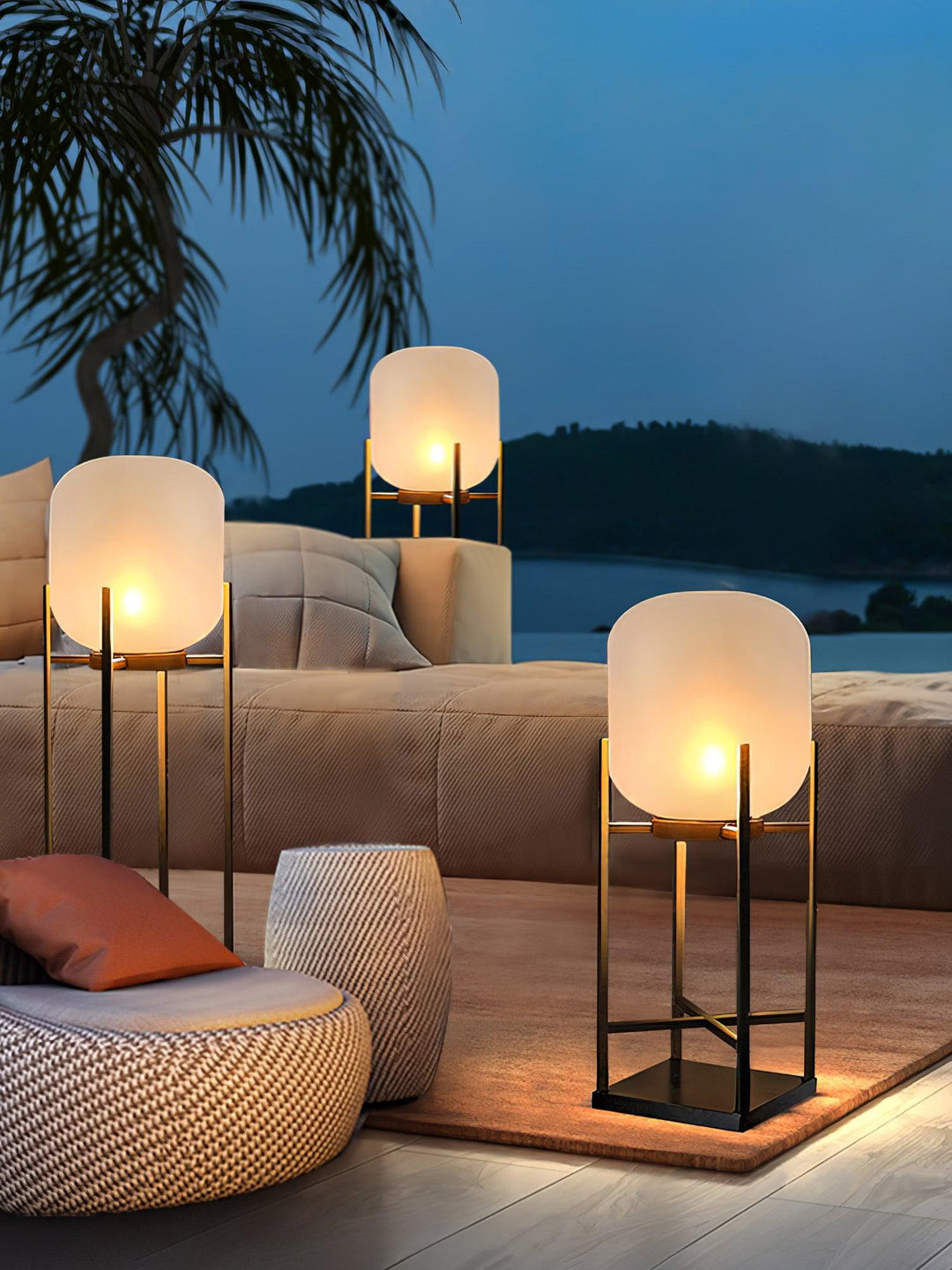 Lantern Floor Light - Vakkerlight