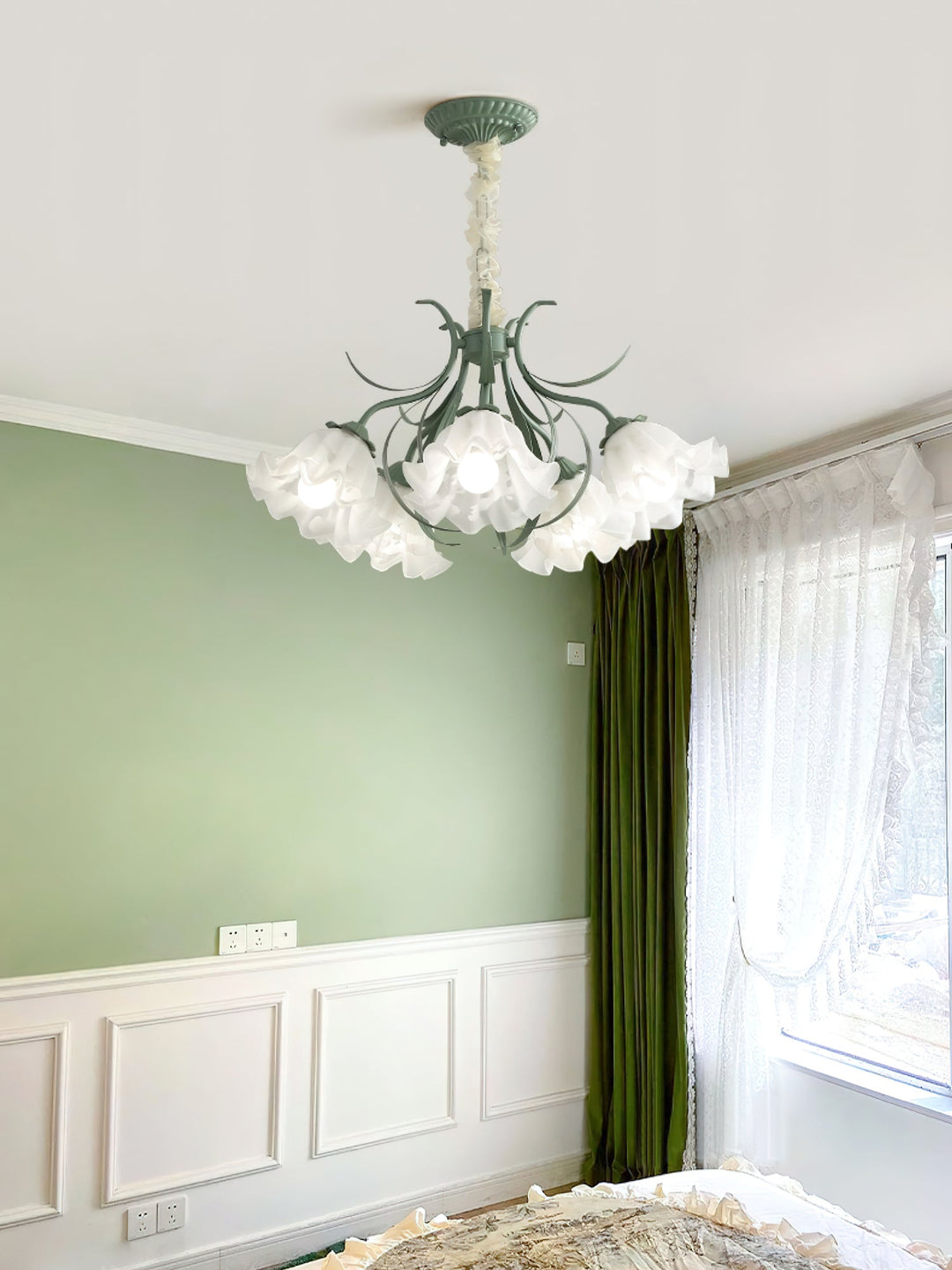 Lily of the Valley Flower Chandelier - Vakkerlight