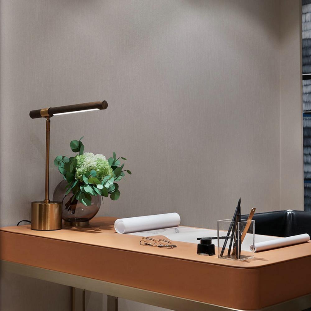 Linear Table Lamp - Vakkerlight