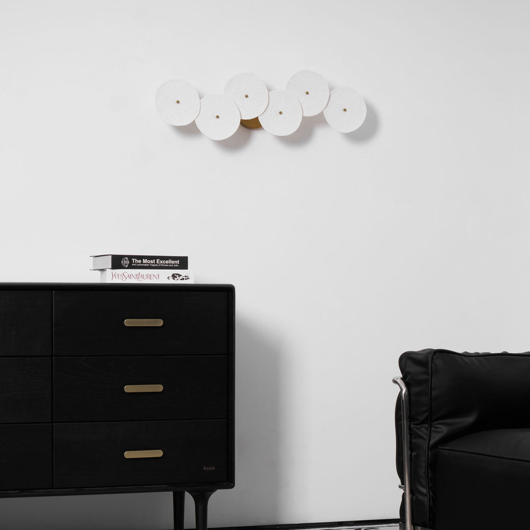 Lotus Petal Wall Lamp - Vakkerlight