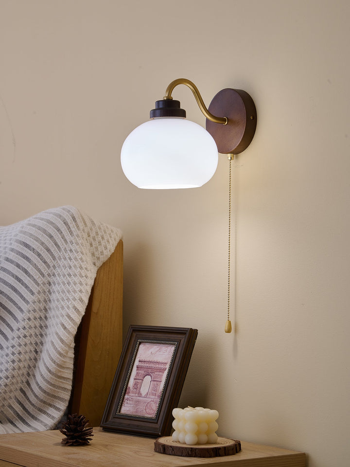 Lumea Crest Wall Lamp - Vakkerlight