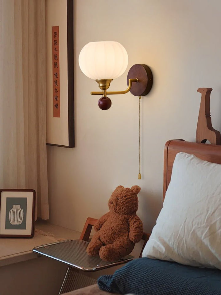 Lumea Crest Wall Lamp - Vakkerlight