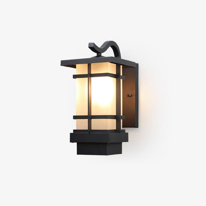 Madison Lantern Outdoor Wall Lamp - Vakkerlight