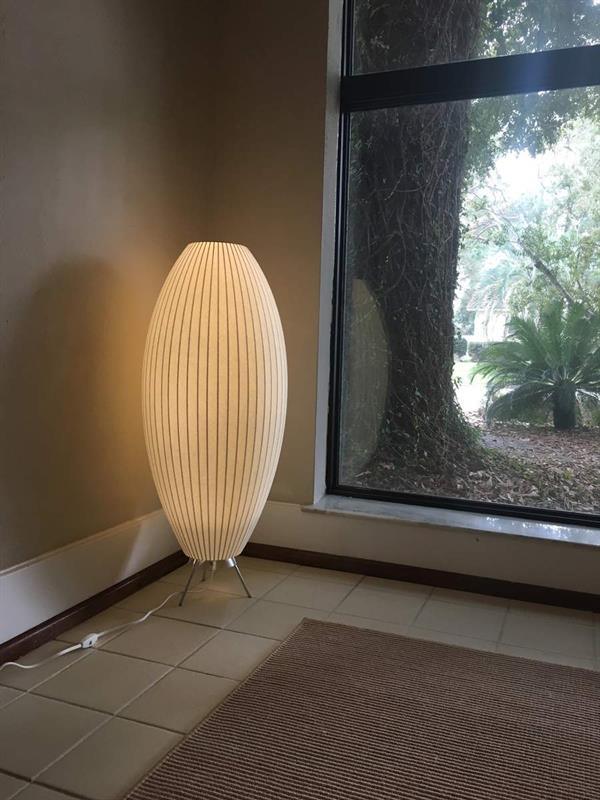 Nelson Tripod Table Lamp - Vakkerlight